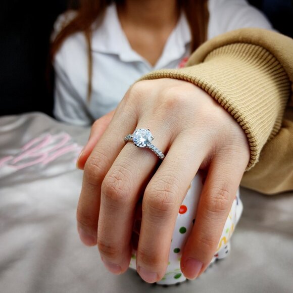 Sterling Silver Engagement Ring - Picture 4 of 4